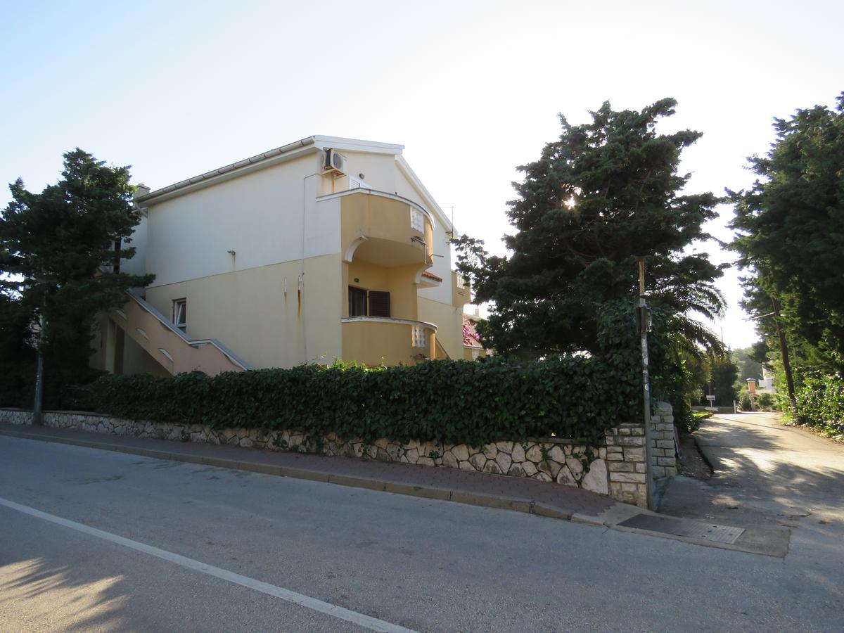 Apartments Palma Novalja Exteriör bild